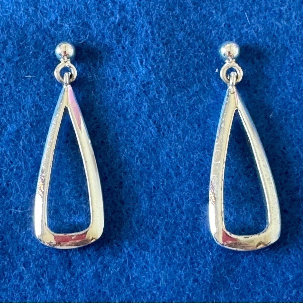 Macy’s Silver Oblong Hoop Drop Minimalist Earrings